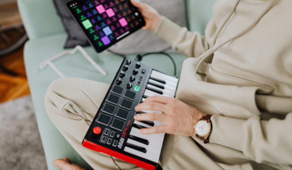 Survey Reveals Over Half of Musicians Would Conceal Use of AI in Their Music img