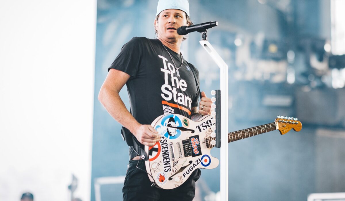 Tom DeLonge on the chances of Blink-182 making a concert movie img