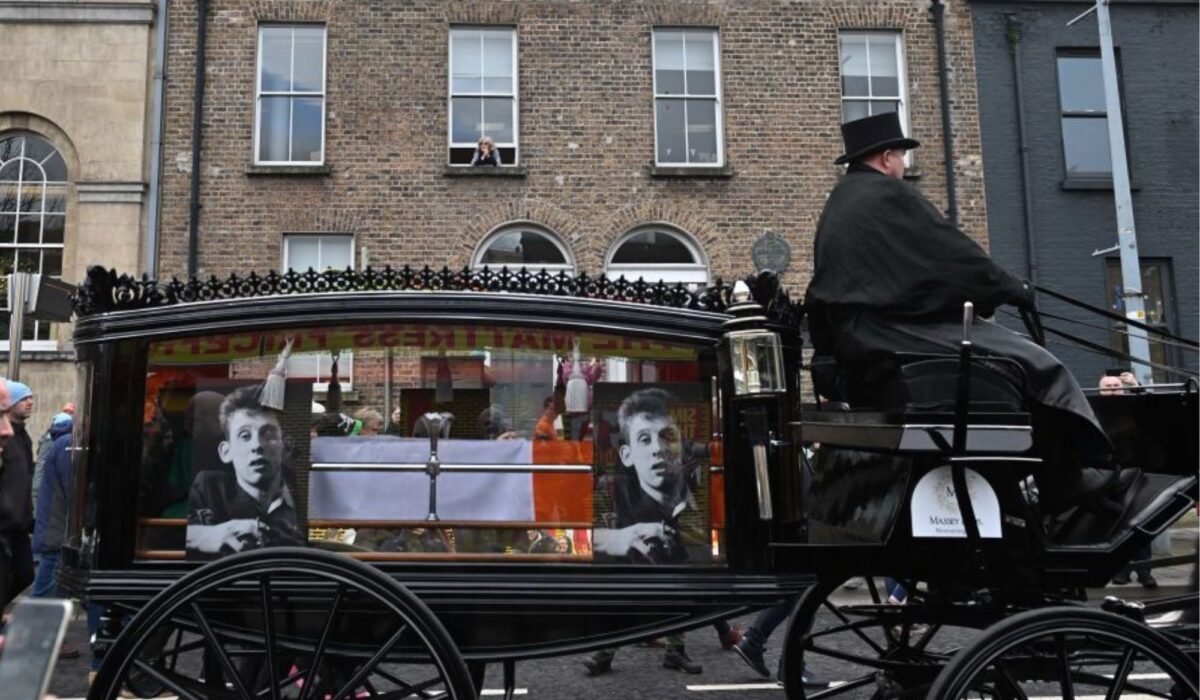 Nick Cave, Aiden Gillen and Johnny Depp lead tributes to Shane MacGowan at his funeral img