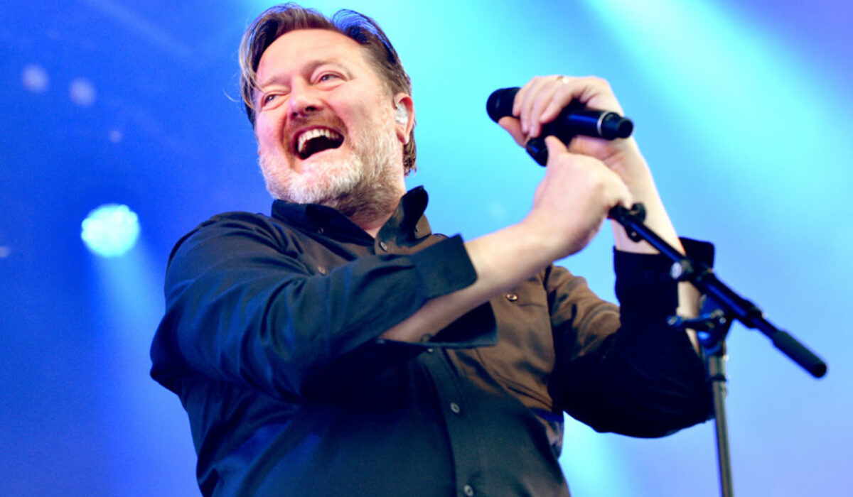Watch Elbow play new music ‘Lovers’ Leap’ on Graham Norton img