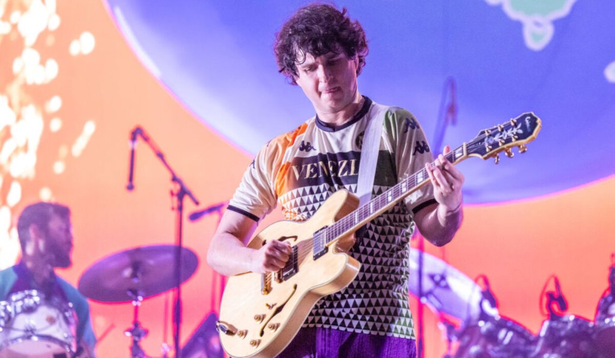 Try Vampire Weekends’ daring new singles ‘Capricorn’ and ‘Gen-X Cops’ img