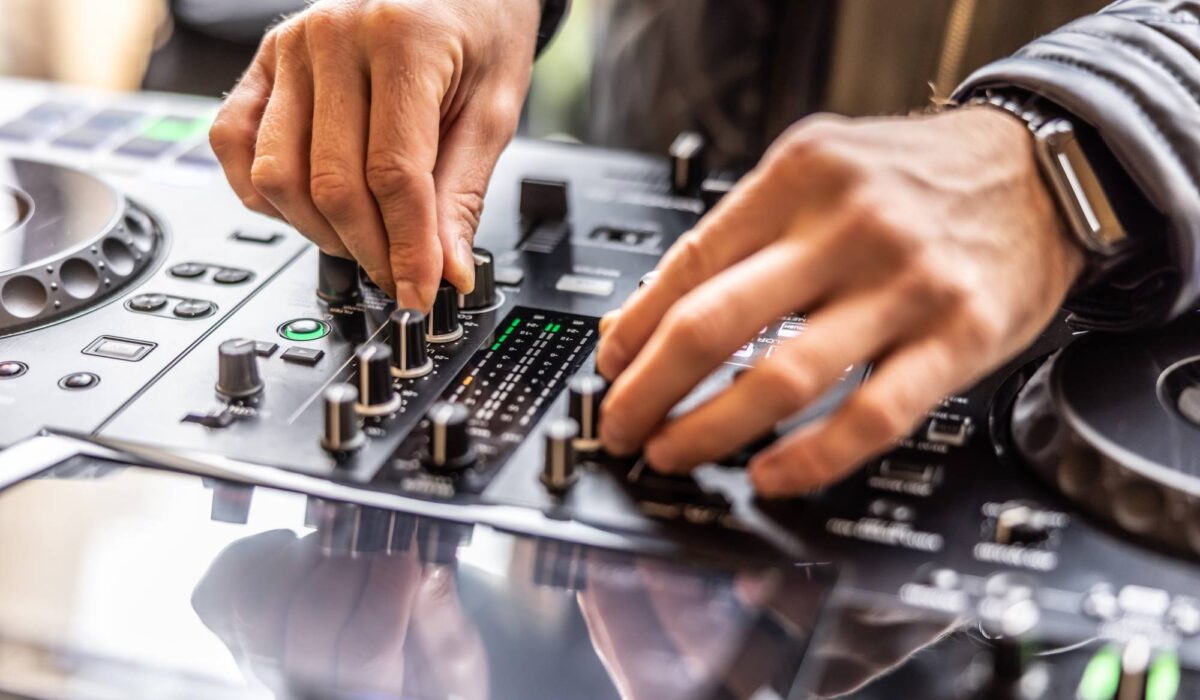 Reprezent Radio sends out funding plea to maintain broadcasting img