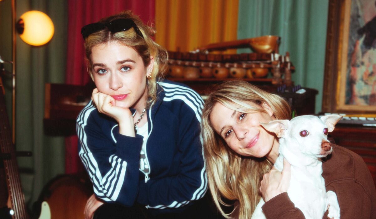 Blondshell and Bully staff up for the joyous grunge of ‘Docket’ img