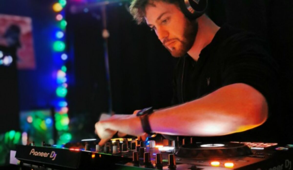 Craig Oram: Music Manufacturing 101 img
