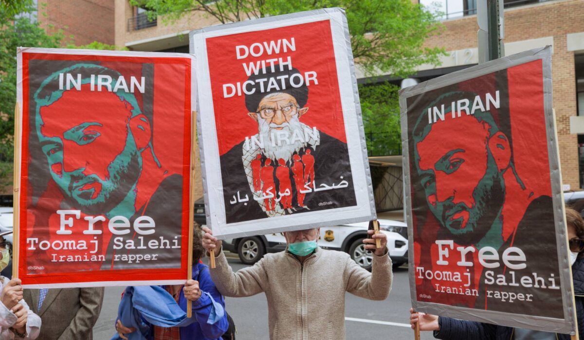 Iranian rapper Toomaj Salehi sentenced to demise for protesting towards authorities img