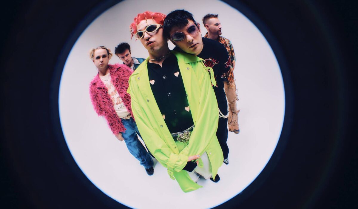 Fontaines D.C. announce 2024 North American leg of ‘Romance’ tour img
