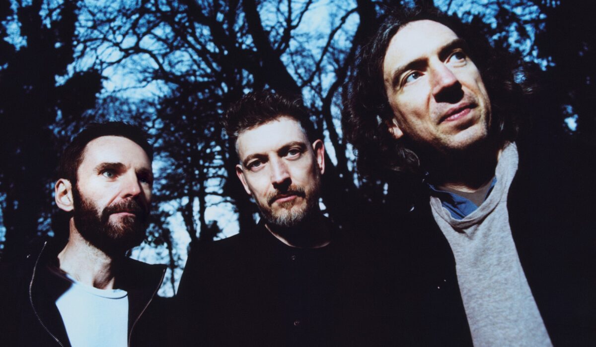 Snow Patrol share ‘The Starting’ and announce new album ‘The Forest Path’ with 2025 UK and Eire enviornment tour img