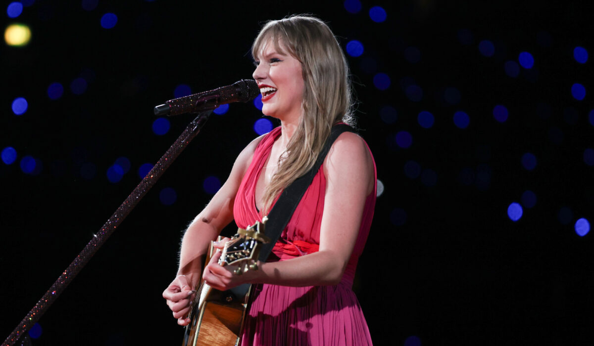 Watch Taylor Swift carry out ‘How Did It Finish?’ for the primary time ever in Stockholm img