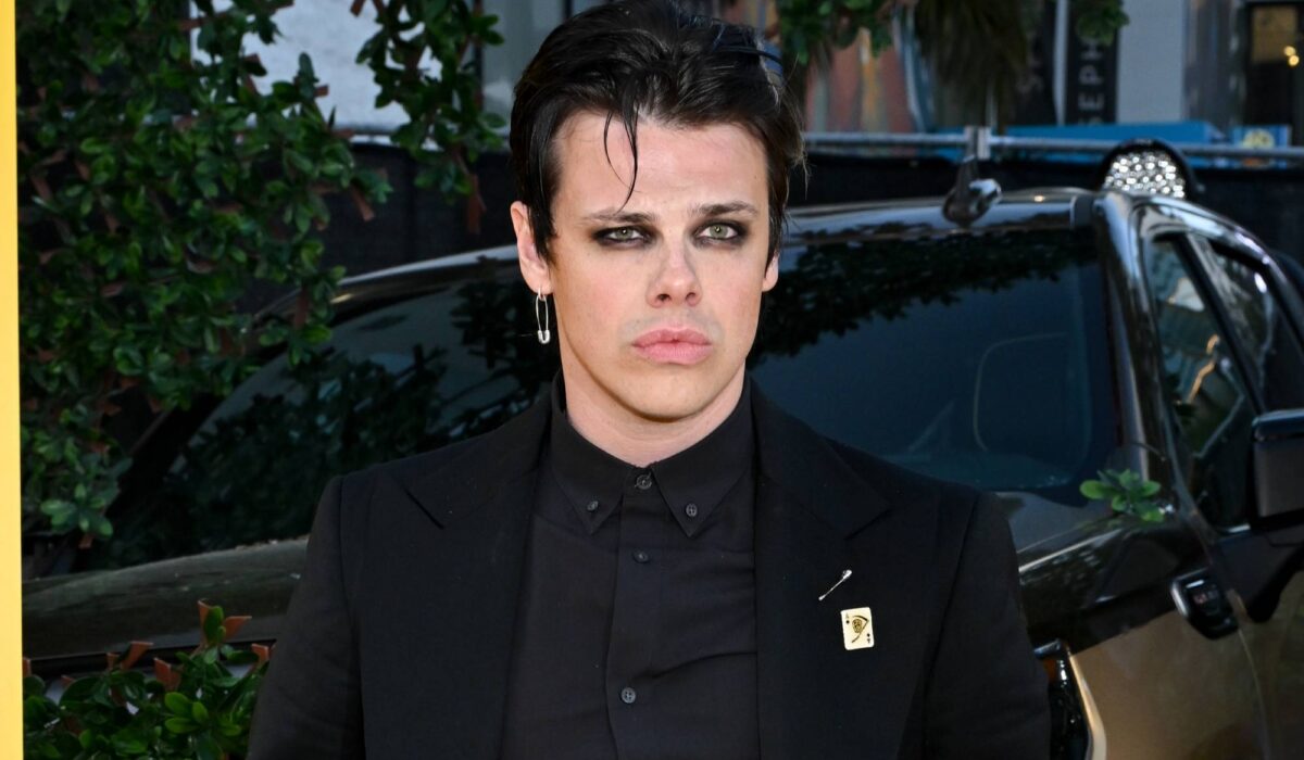 Watch Yungblud cowl KISS’ ‘I Was Made For Loving You’ from ‘The Fall Man’ soundtrack img