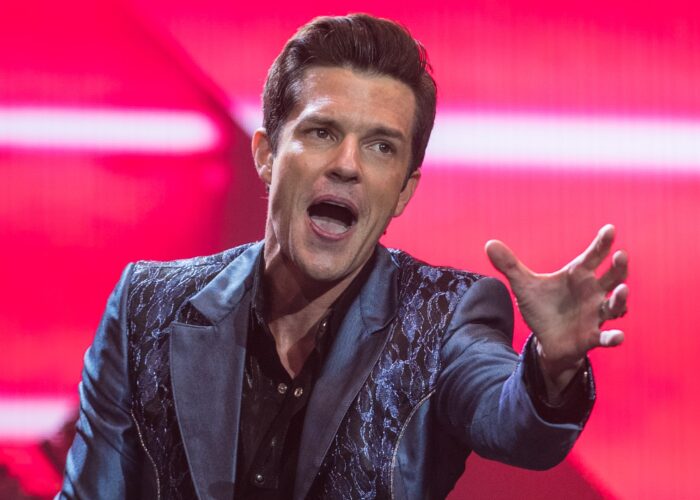 The Killers cowl The Stone Roses in Manchester img
