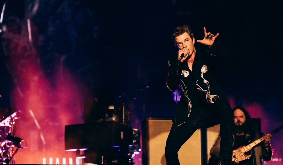 Watch The Killers cowl Yeah Yeah Yeah’s ‘Maps’ at Gov Ball 2024 img