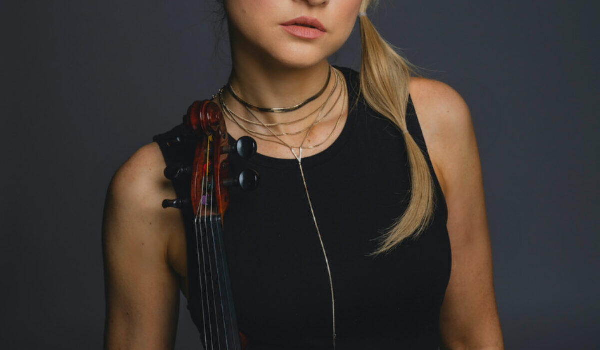 Alfiya Glow – Behind The Scenes Of ‘Echoes of Arrival’ – Interview img
