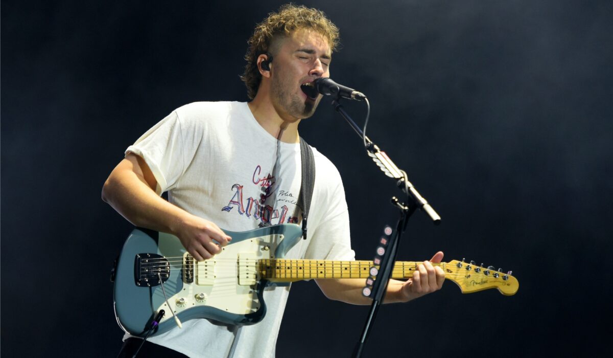 Sam Fender teases extra tour dates “coming quickly” img