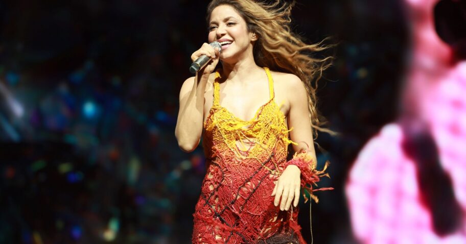 Shakira walks off stage after recognizing viewers member filming up her costume img