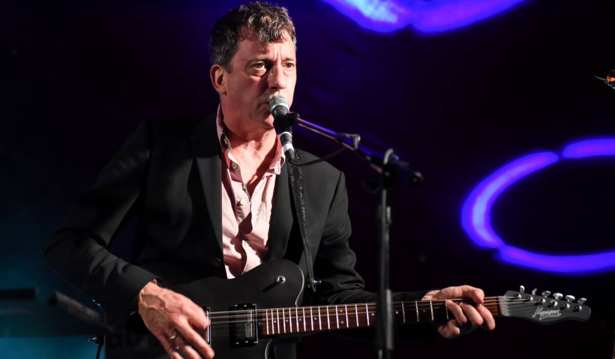 Blur’s Graham Coxon weighs in on Oasis reunion: “It is good for followers” img