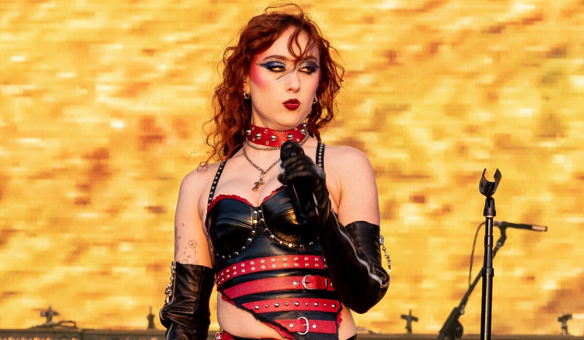 Chappell Roan teases “sizzling new bombshell” for brand new album img