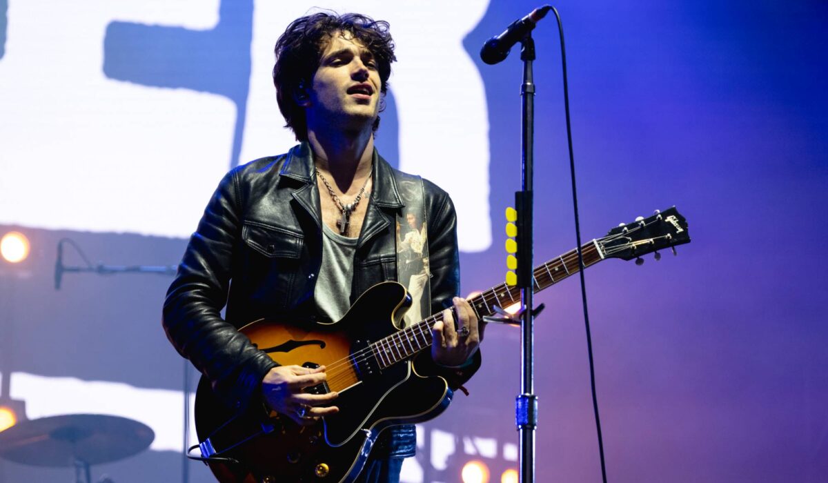 Inhaler tease an announcement for October 29 on posters in Dublin img