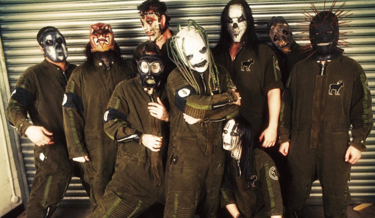 Slipknot followers react to new ‘S’ emblem on new merch: “Completely not” img