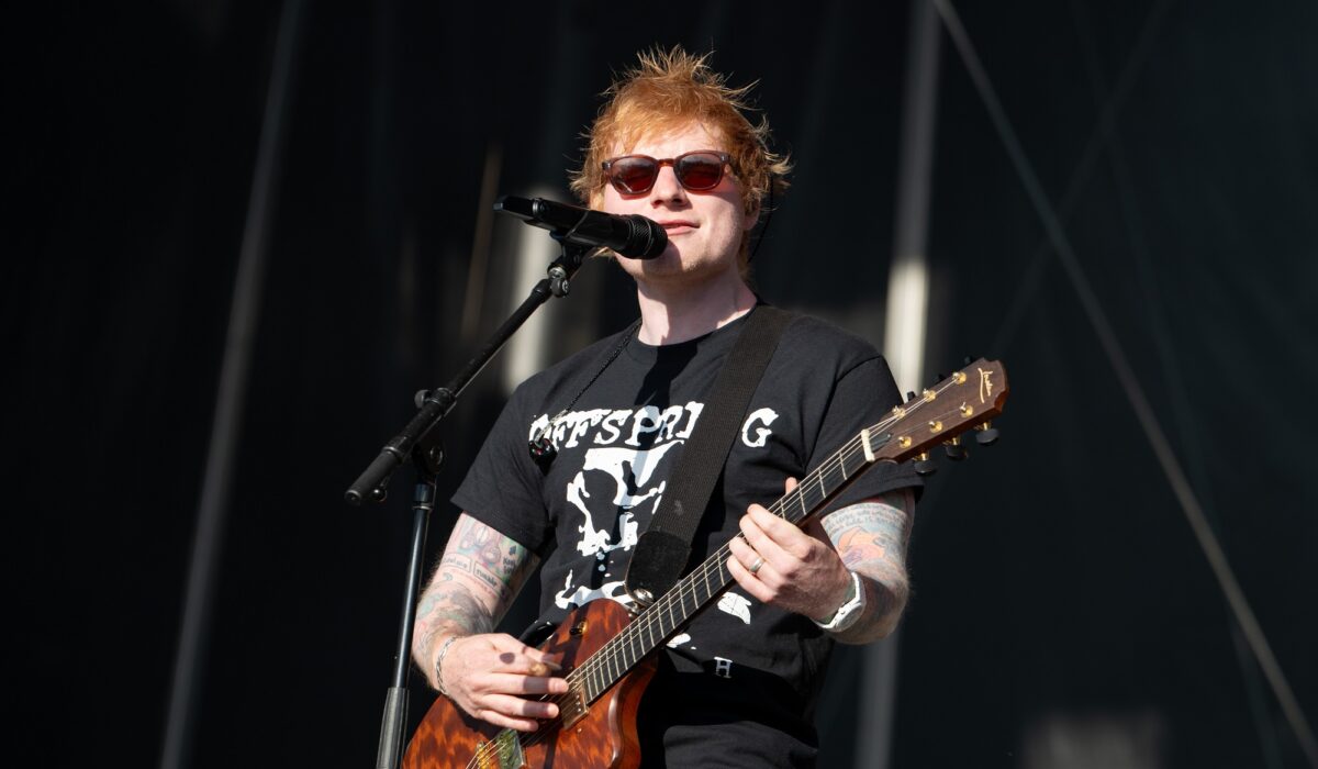 Somebody has turned Ed Sheeran right into a Lego determine img