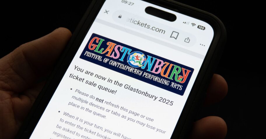 coach resale tickets promote out in 31 minutes and immediate blended response from followers img