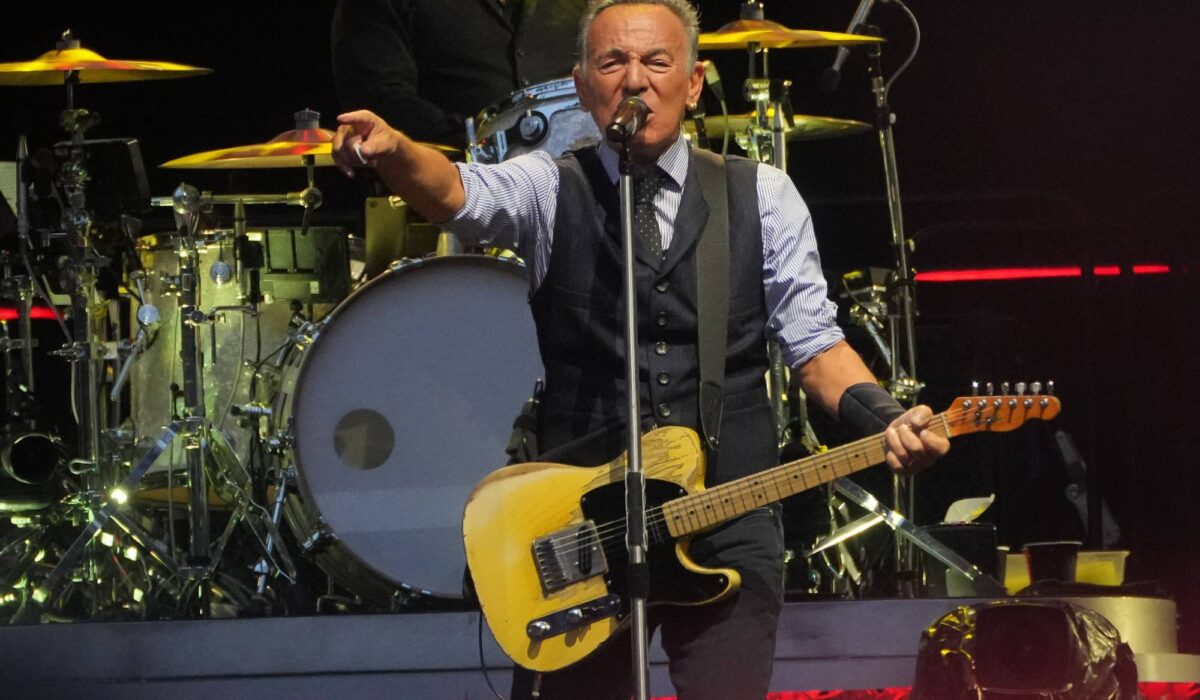 Bruce Springsteen shares verdict on Stephen Graham’s portrayal of his dad in new movie img