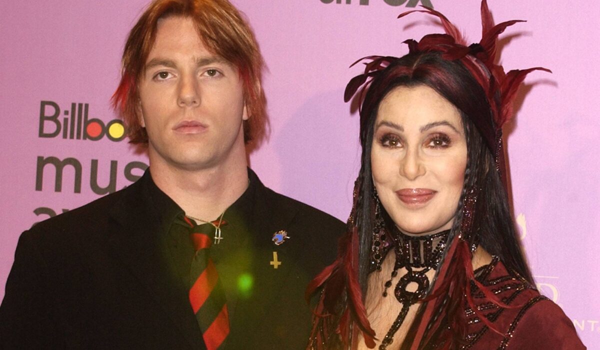 Cher’s son Elijah Allman hospitalised for “performing erratically” after conservatorship bids dropped img