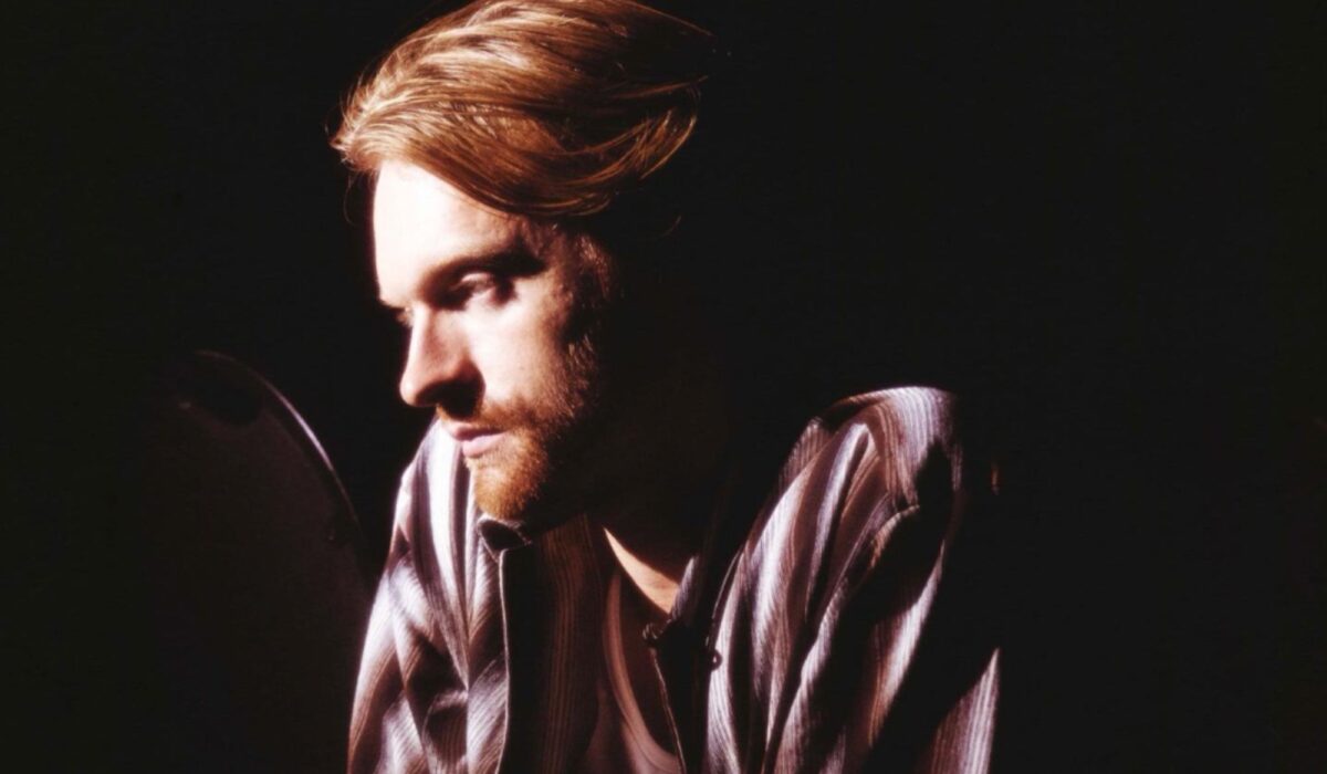 Finneas says he was tear-gassed at “peaceable” LA protest: “Fuck ICE” img