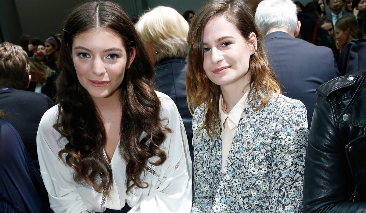 Rahim Redcar (FKA Christine & The Queens) accuses Lorde of copying “with out crediting me as an inspiration”: “I suppose you are welcome” img