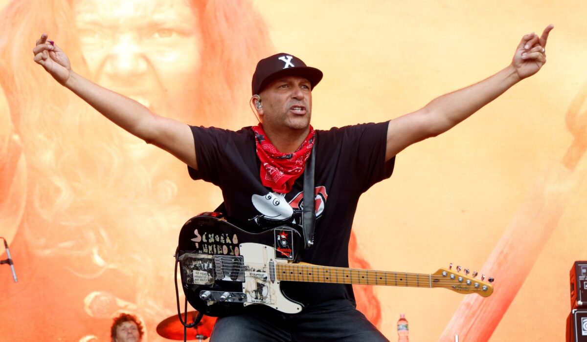 Tom Morello attends ICE protests: “Defend L.A.” img