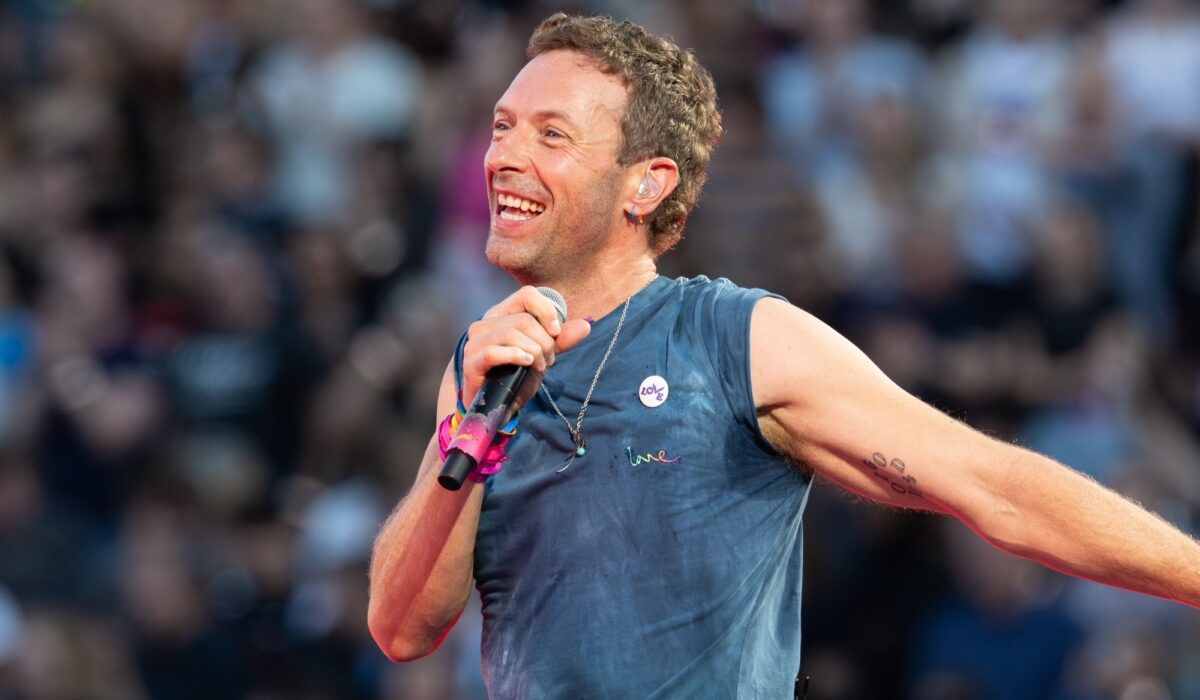 Watch Coldplay play ‘Velocity Of Sound’ in full as band for the primary time since 2016 img