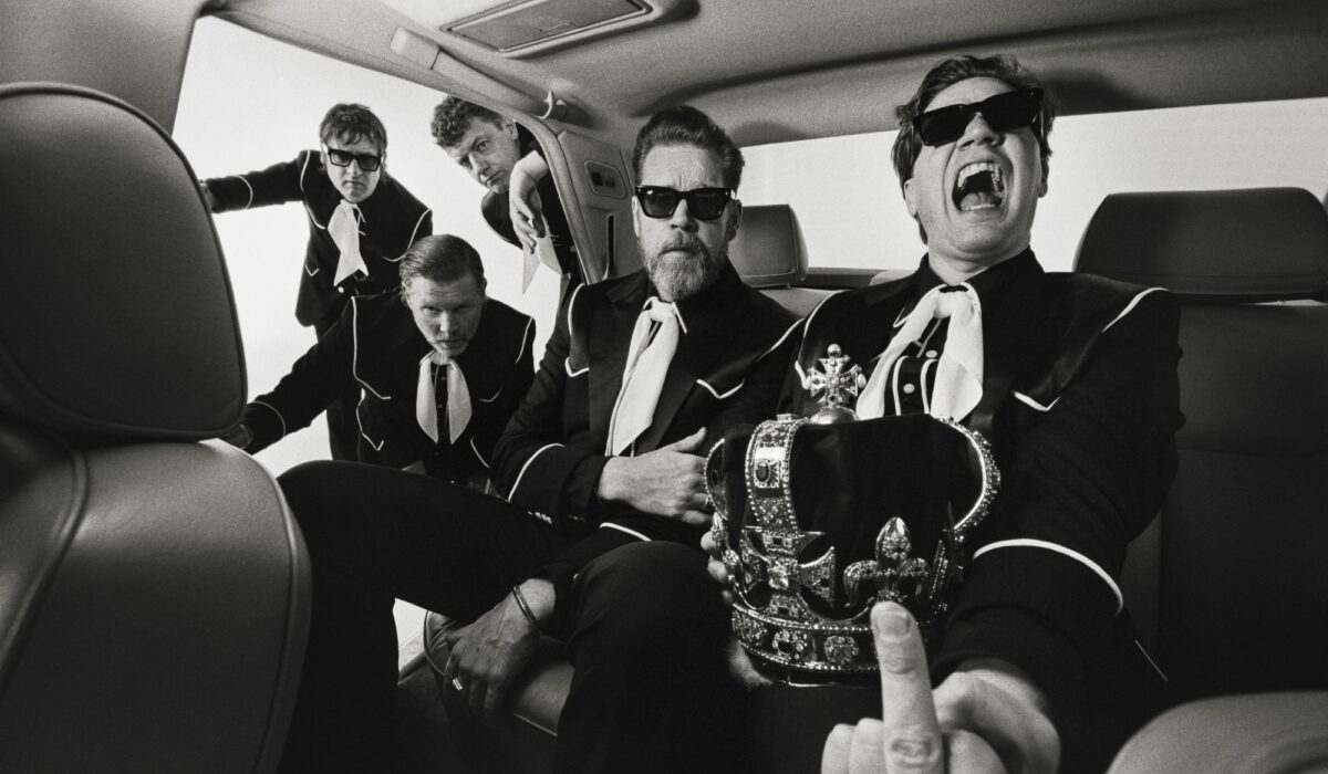 Watch The Hives’ pop-art video for explosive new single ‘Paint A Image’ img